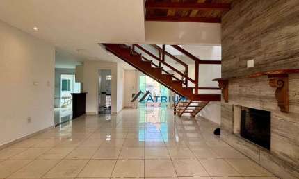 Casa com 4 dormitórios para alugar, 228 m² por R$ 7.028,00/mês - São Pedro - Juiz de Fora/MG