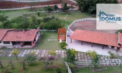 Fazenda com 3 dormitórios à venda, 459800 m² por R$ 4.000.000,00 - Bonsucesso - São José dos Campos/SP