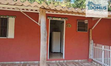 Casa com 1 dormitório para alugar, 50 m² por R$ 700,00/mês - Zona Rural - Monteiro Lobato/SP