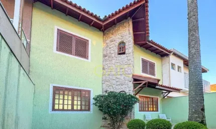 Casa com 3 quartos para alugar na Avenida Arujá, Colina Maria Luíza (Jordanésia), Cajamar