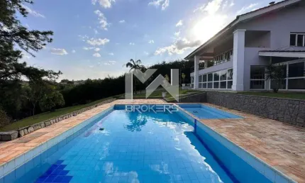 Casa com 04 quartos à venda no Village Sans Souci em Valinhos - SP.