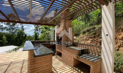 Casa térrea à venda no Condomínio Vale da Santa Fé em Vinhedo - SP