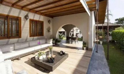 Casa à venda no Condomínio Estância Marambaia em Vinhedo - SP