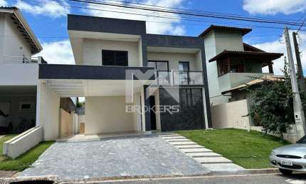 Casa sobrado à venda no Condomínio Recanto dos Paturis na cidade de Vinhedo - SP
