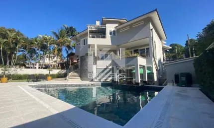 Casa à venda no Condomínio Vista Alegre - Sede em Vinhedo - SP