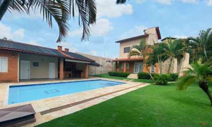 Casa à venda no Condomínio Marambaia em Vinhedo - SP