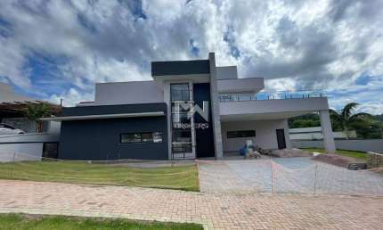 Casa à venda no Condomínio Reserva dos Vinhedos em Louveira - SP