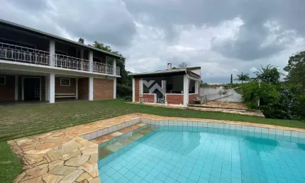Casa semi térrea à venda no Condomínio Estância Marambaia em Vinhedo - SP