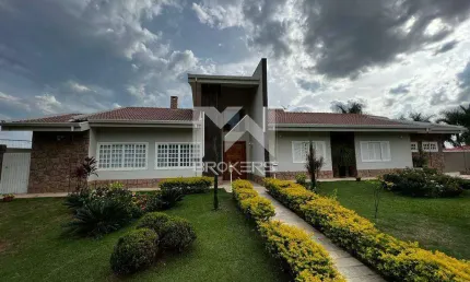 Casa com 06 quartos no Condomínio Marambaia em Vinhedo - SP.