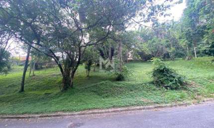 Terreno à venda no Condomínio Marambaia em Vinhedo - SP