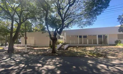 Salão comercial para alugar no centro de Valinhos - SP