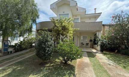 Casa à venda no Condomínio Picollo Villaggio em Louveira - SP