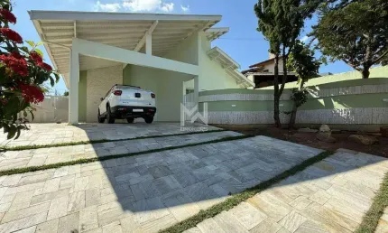 Casa térrea à venda no Condomínio Estância Marambaia em Vinhedo - SP