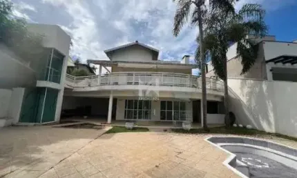 Casa à venda no Condomínio Estância Marambaia em Vinhedo - SP