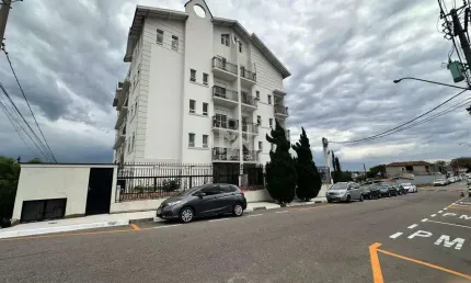 Apartamento à venda no Edifício Angelo Piccinin em Vinhedo - SP.