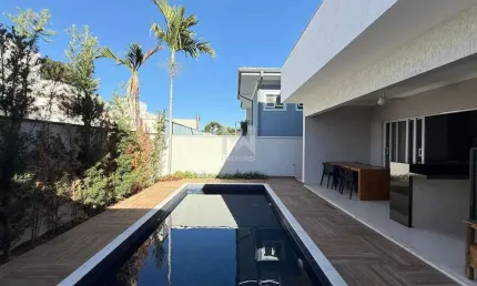 Casa à venda no Condomínio Reserva da Mata em Vinhedo - SP
