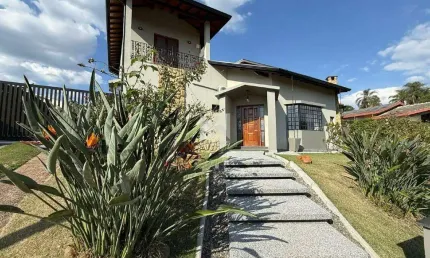 Casa MOBILIADA para alugar no Condomínio Estância Marambaia em Vinhedo - SP