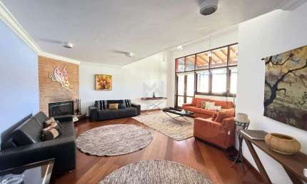 Casa MOBILIADA à venda no Condomínio Vale da Santa Fé em Vinhedo - SP