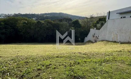 Terreno à venda no Condomínio Reserva Santa Isabel em Louveira - SP