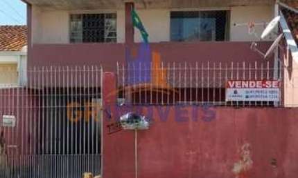 Sobrado para Venda em Curitiba, Cajuru, 3 dormitórios, 2 banheiros, 2 vagas