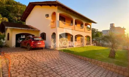 Casa com 4 quartos à venda na Vila Nova, Jaraguá do Sul 
