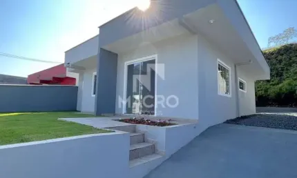 Casa recém reformada | Três Rios do Sul | 2 quartos (1 suíte) | 111m²
