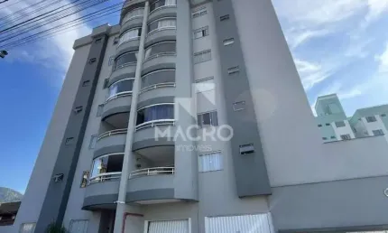 Apto mobiliado | Vila Nova | 3 quartos (1 suíte) | 88m²