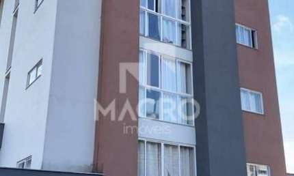 Apto semi mobiliado | Czerniewicz | 2 quartos (1 suíte) | 67m²