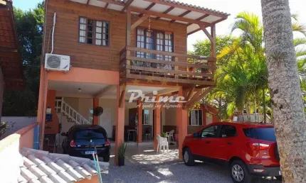 Casa com 6 quartos à venda em Bombas, Bombinhas 