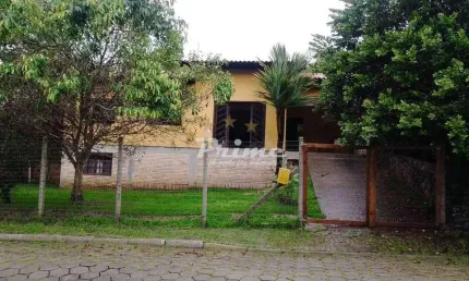 Casa com 3 quartos à venda no Centro, Bombinhas 