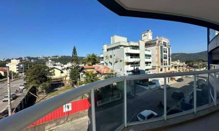 Belo Apartamento à Venda no Bairro Bombas - Bombinhas/SC