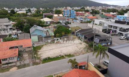 Terreno à venda na Rua Saíra Amarela, Bombas, Bombinhas