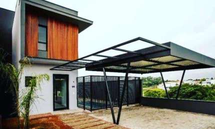 MARAVILHOSA CASA CONDOM&#205;NIO PHYTUS CABREUVA/SP