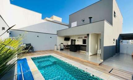 Casa no Residencial dos Ip&#234;s 3 dormitórios 1 suíte  3 baheiiros  1 lavabo  àrea gourmet com piscina no Engordadouro em Jundiaí SP