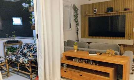 O apartamento possui 3 dormitórios porem esta sala estendida, 2 banheiros, uma vaga de garagem e 70 m&#178;, com elevador. &#201; uma oportunidade que equilibra espaço, localização e qualidade de vida