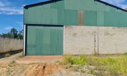 Galpão Comercial &#224; Venda - Excelente Oportunidade com 2.000 m&#178; de Terreno!