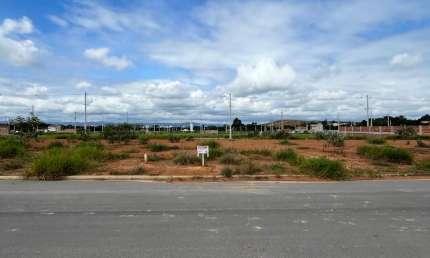 Terreno à venda na Rua Vereador Geraldo Nogueira da Silva, Vila Menino Jesus, Caçapava