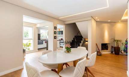 Sobrado com 3 dormitórios para alugar, 250 m² por R$ 10.844,96/mês - Pilarzinho - Curitiba/PR
