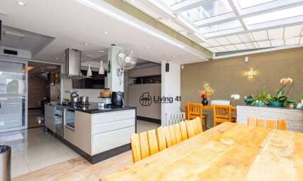 Casa com 3 dormitórios à venda, 323 m² por R$ 1.245.000,00 - Bacacheri - Curitiba/PR