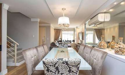 Sobrado triplex com 4 dormitórios à venda, 171 m² por R$ 980.000 - Bom Retiro - Curitiba/PR
