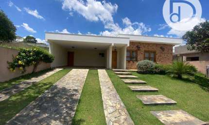 Casa com 3 dormitórios à venda, 235 m² por R$ 1.290.000,00 - Condomínio Picollo Villaggio - Louveira/SP