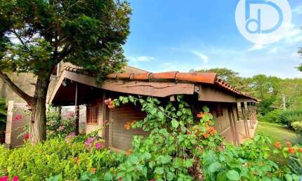 Casa com 3 dormitórios à venda, 165 m² por R$ 850.000,00 - Condomínio Marambaia - Vinhedo/SP