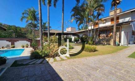 Casa com 4 dormitórios à venda, 322 m² por R$ 3.200.000,00 - Condomínio Marambaia - Vinhedo/SP