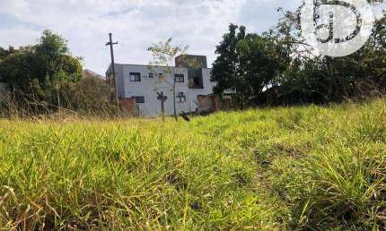 Terreno à venda, 667 m² por R$ 1.000.000,00 - Pinheirinho - Vinhedo/SP
