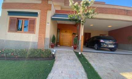 Casa com 5 dormitórios à venda, 298 m² por R$ 1.750.000,00 - Condomínio São Miguel - Vinhedo/SP