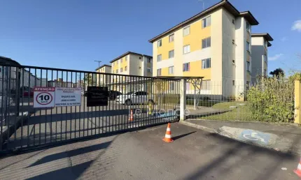 Apartamento com 2 dormitórios à venda, 47 m² por R$ 195.000 - Afonso Pena - São José dos Pinhais/PR