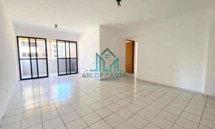 Apartamento com 90m² com 3 Quartos, Varanda, 2 Vagas na Ponta Verde - Maceió Alagoas