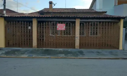 Casa com 3 quartos à venda no Jardim Jacinto, Jacareí 