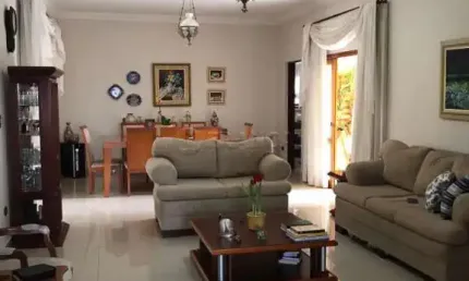 CASA MARAVILHOSA - CONDOMÍNIO JACAREÍ - 3 DORMITÓRIOS (1 SUÍTE)