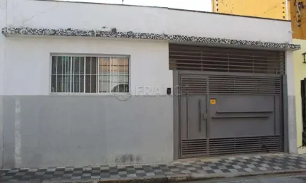 CASA 04 DORMITÓRIOS SENDO 02 SUITES - CENTRO JACAREÍ SP
